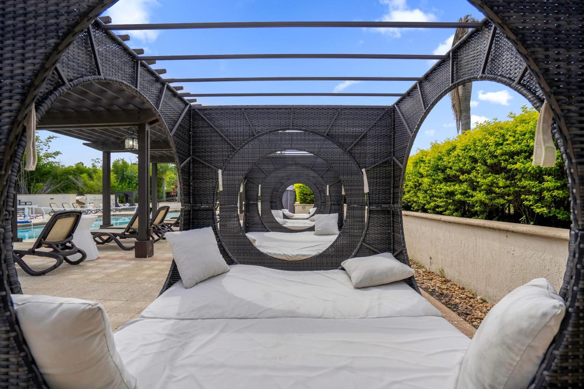 Cozy & Elegant 4Br Enchanted Townhouse - 1 Mile To Disney With Resort Pool, Gym, & Jacuzzi Orlando Eksteriør bilde