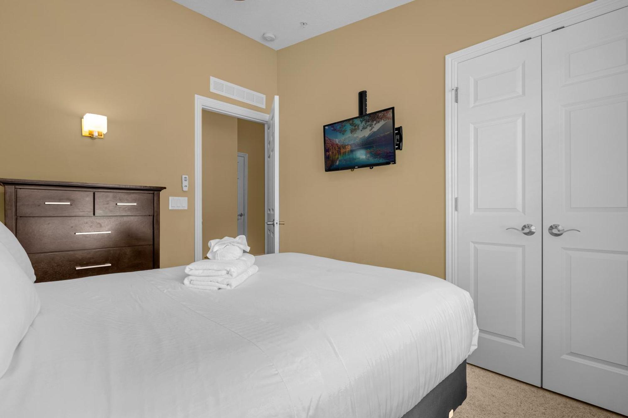 Cozy & Elegant 4Br Enchanted Townhouse - 1 Mile To Disney With Resort Pool, Gym, & Jacuzzi Orlando Eksteriør bilde