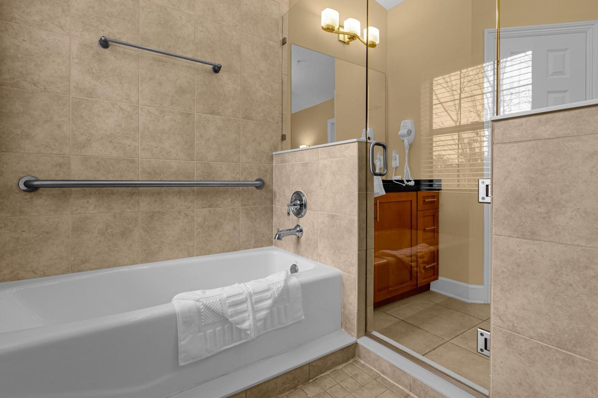 Cozy & Elegant 4Br Enchanted Townhouse - 1 Mile To Disney With Resort Pool, Gym, & Jacuzzi Orlando Eksteriør bilde