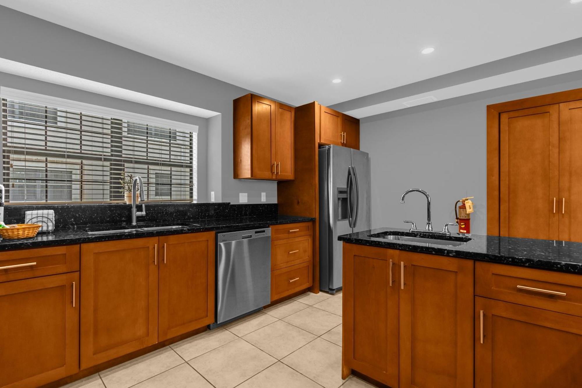Cozy & Elegant 4Br Enchanted Townhouse - 1 Mile To Disney With Resort Pool, Gym, & Jacuzzi Orlando Eksteriør bilde